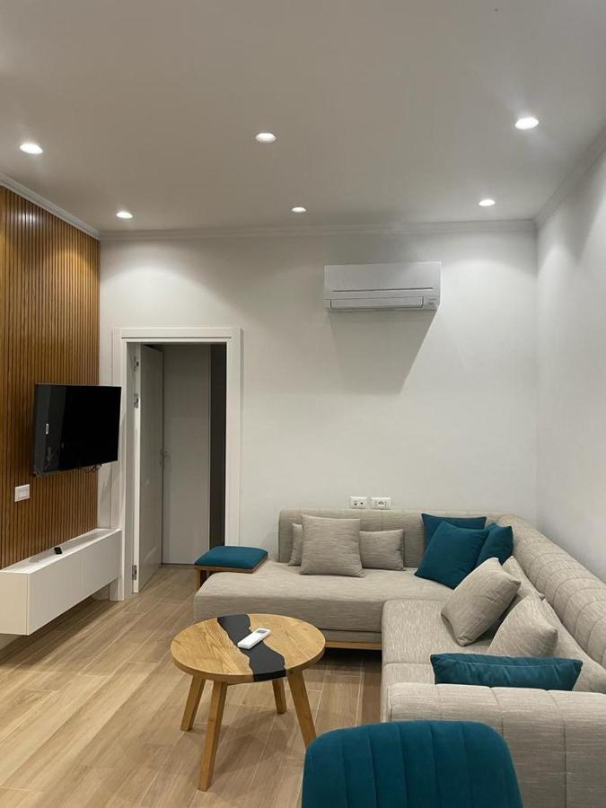 City Center Apartment Kafe Flora Tirana Extérieur photo