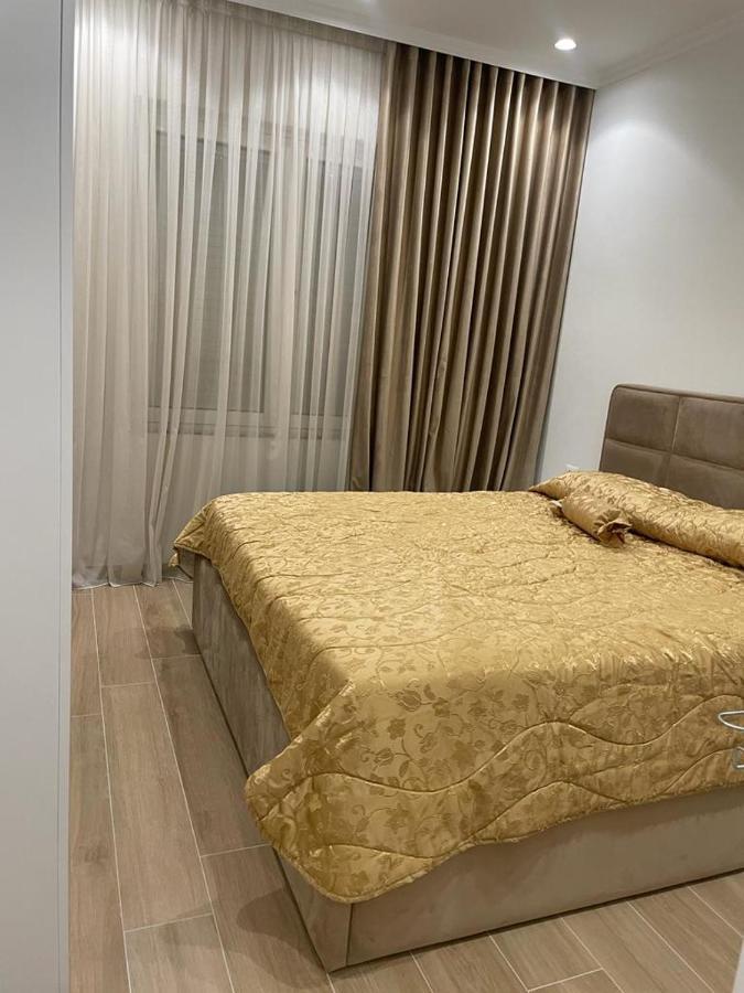 City Center Apartment Kafe Flora Tirana Extérieur photo