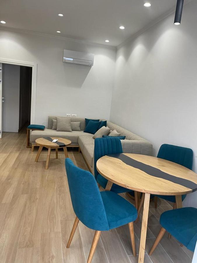 City Center Apartment Kafe Flora Tirana Extérieur photo